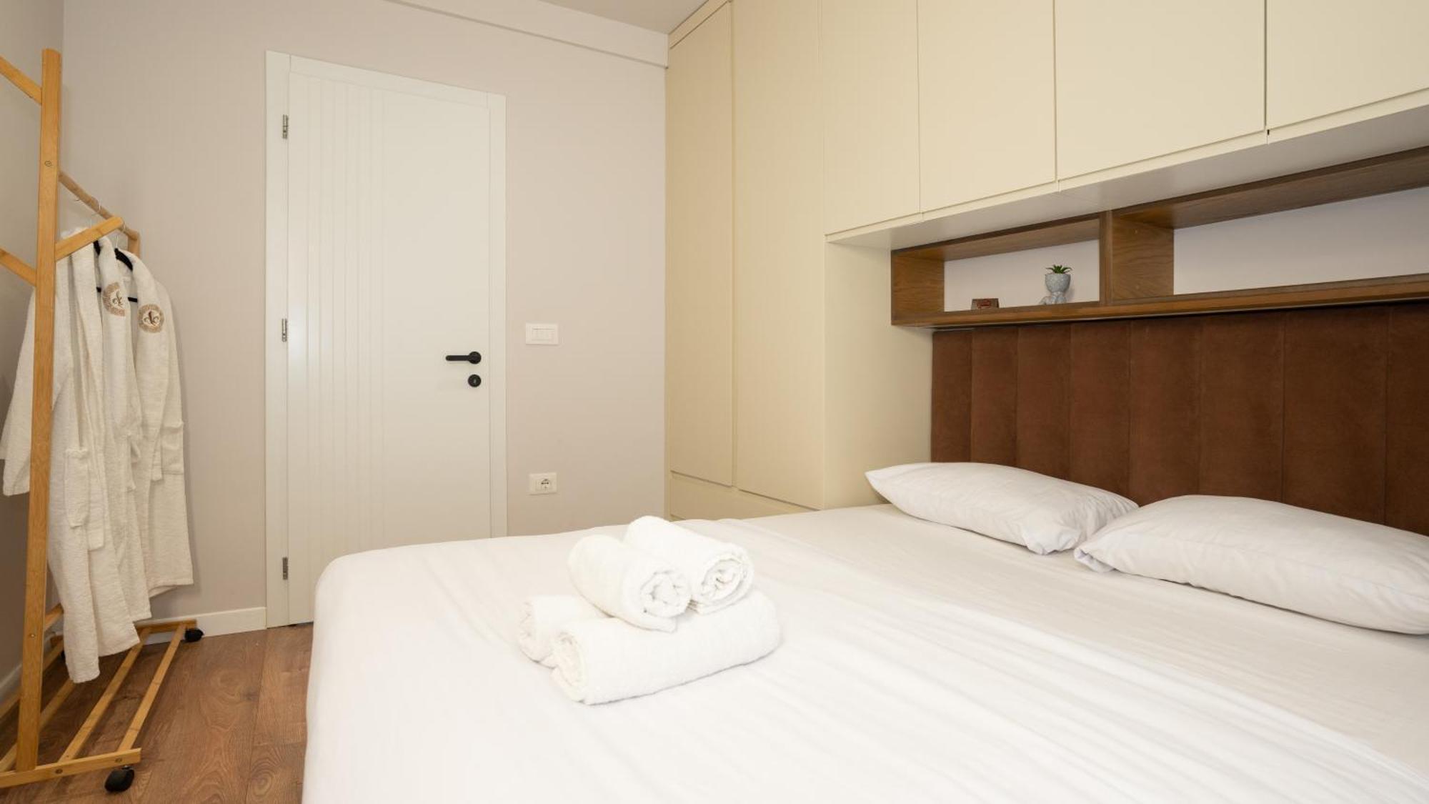 Urbanretreat Apartment Tiranë Ngoại thất bức ảnh